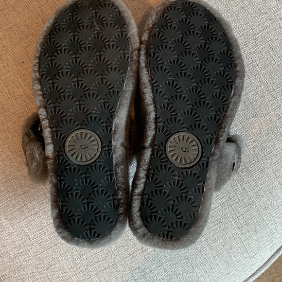 UGG SLIDES - Picture 3 of 5